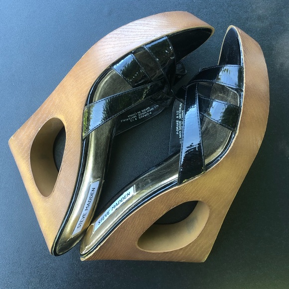 Steve Madden Vintage YO-YO Sandals - Picture 2 of 8